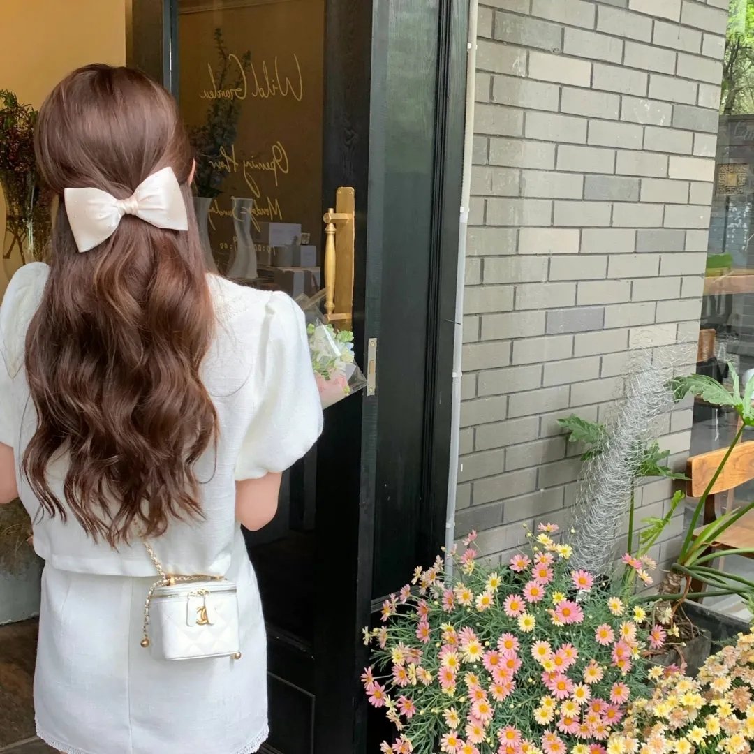 坐困愁屋